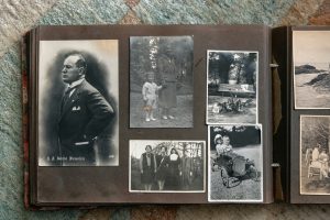 fotoalbum van Jonas Staal